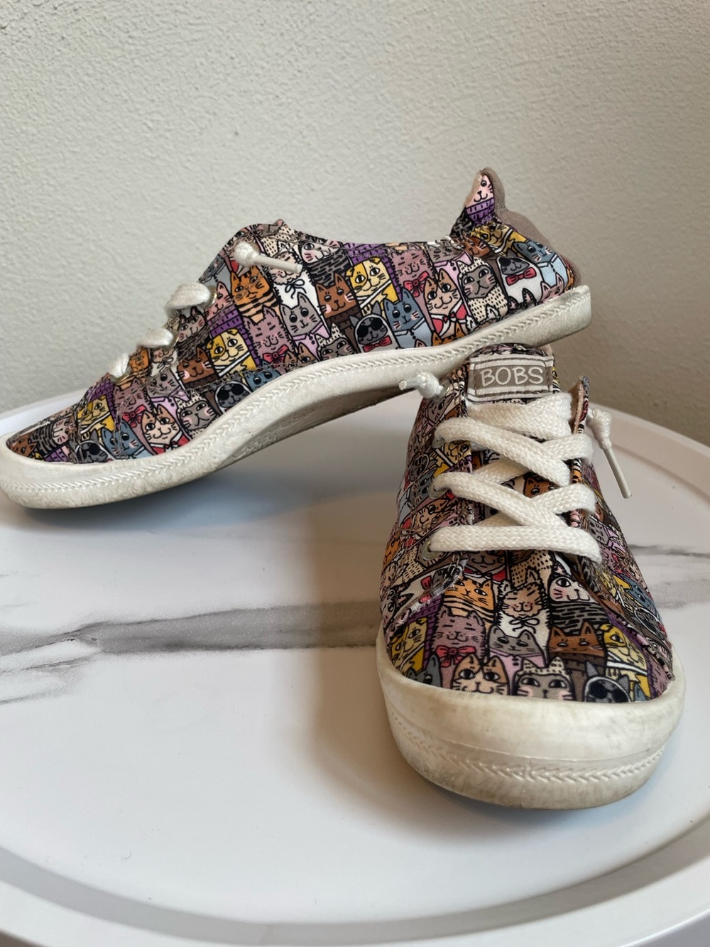 Bobs from Skechers Cat-Print Lace-Up Sneakers size 8